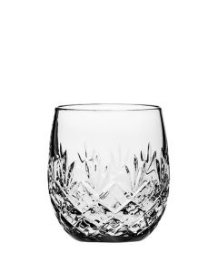 This Edinburgh 25cl Single Barrel Tumbler has been designed by Royal Scot Crystal.